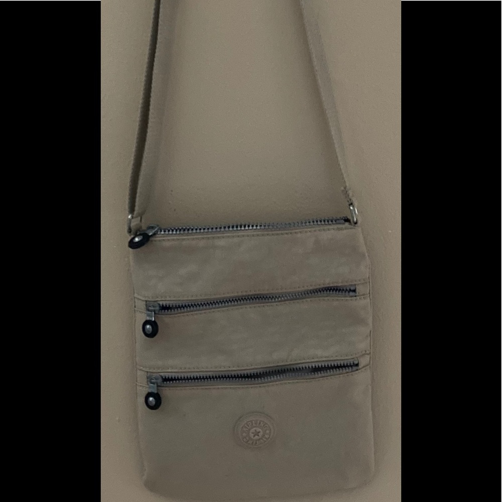 Kipling beige crossbody
